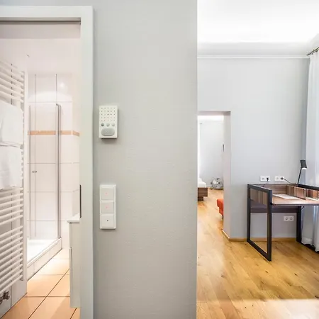 Doppelzimmer 303 *